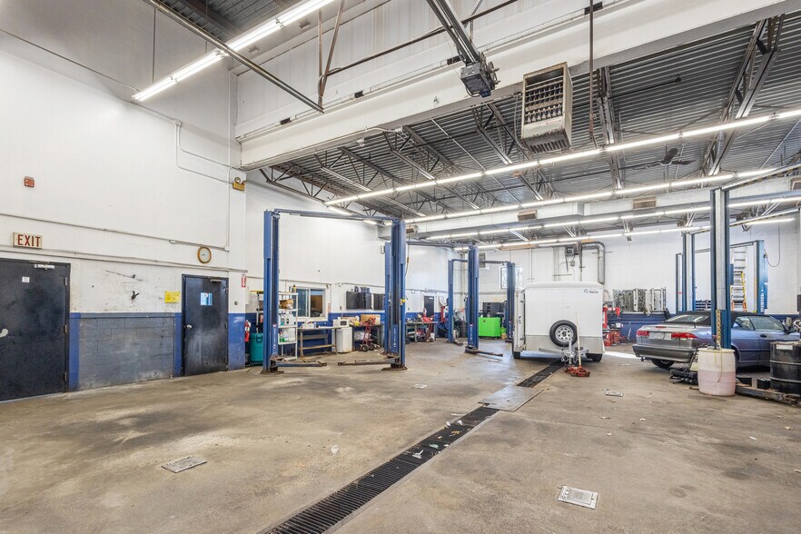 More Photos Of 30 Main St, Acton Service For Lease