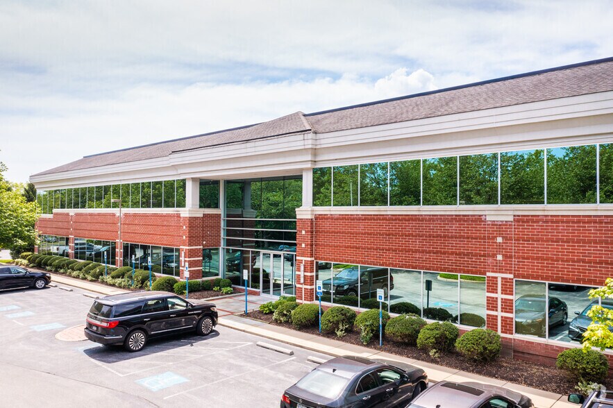 More Photos Of 10 Campus Blvd, Newtown Square Office For Sale