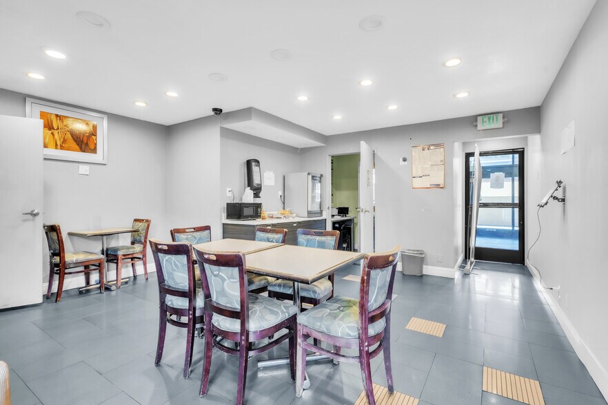 More Photos Of 3999 Alhambra Ave, Martinez Hotel For Sale