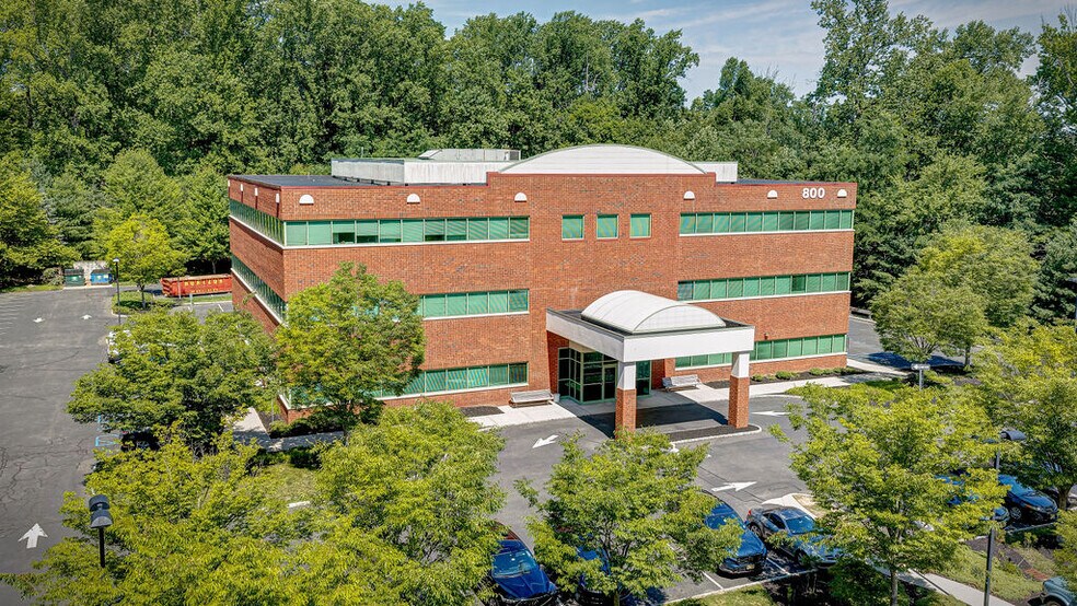 More Photos Of 800 Bunn Dr, Princeton Medical For Lease