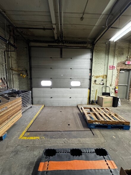 More Photos Of 9128 W Belmont Ave, Franklin Park Manufacturing For Sale