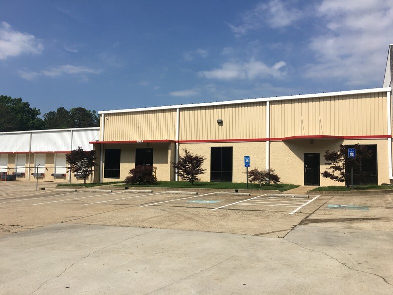 More Photos Of 5075 Minola Dr, Lithonia Distribution For Sale
