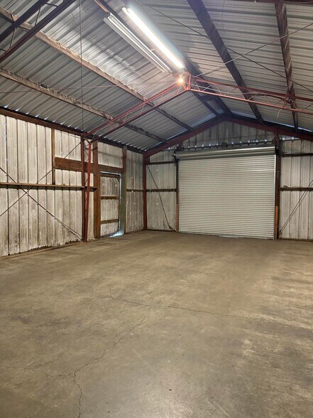 More Photos Of 22024 Old Hwy 44 Dr, Palo Cedro Mixed Retail For Lease