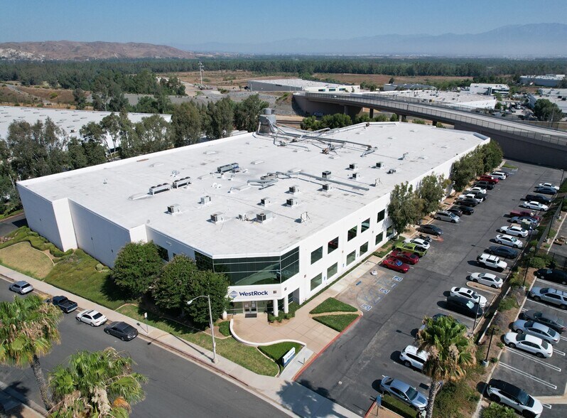 More Photos Of 2577 Research Dr, Corona Warehouse For Sale