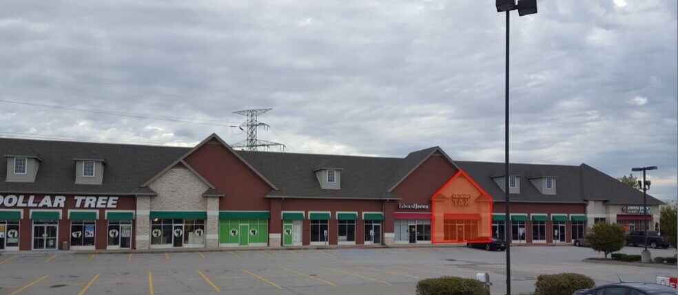 Primary Photo Of Hwy 370 & Elm St, Saint Charles Unknown For Lease