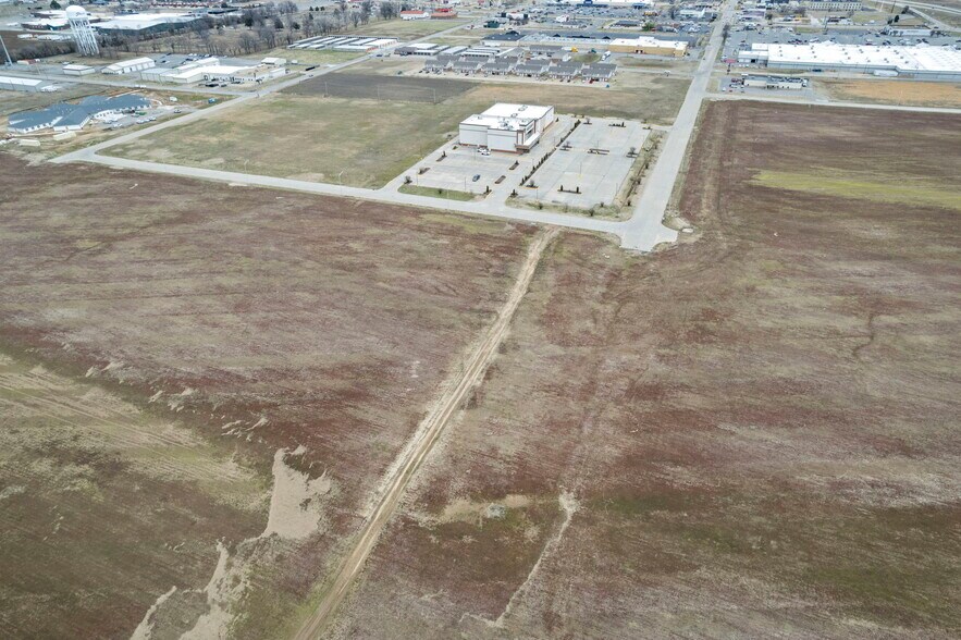 More Photos Of Cinema, Sikeston Land For Sale