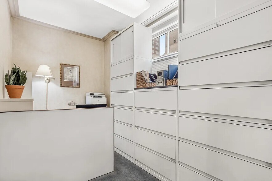 More Photos Of 23 E 79th St, New York Apartments For Sale