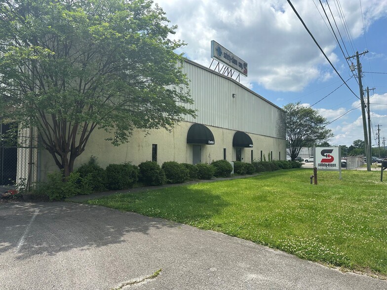 More Photos Of 4130 S Creek Rd, Chattanooga Flex For Lease