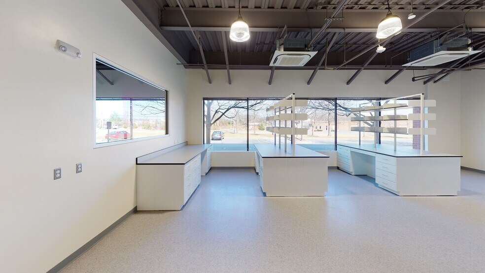 More Photos Of 7495 New Horizon Way, Frederick Research And Development For Lease