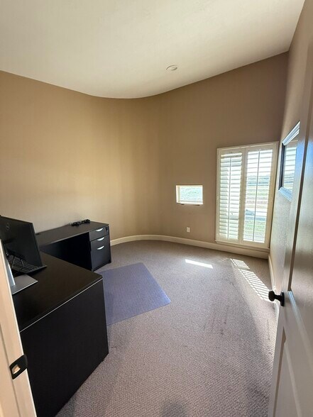 More Photos Of 35505 Cooper Rd, Brookshire Office For Sale