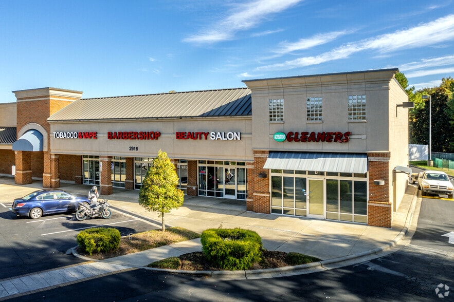 More Photos Of 2910-2918 Mount Holly Huntersville Rd, Charlotte Unknown For Lease