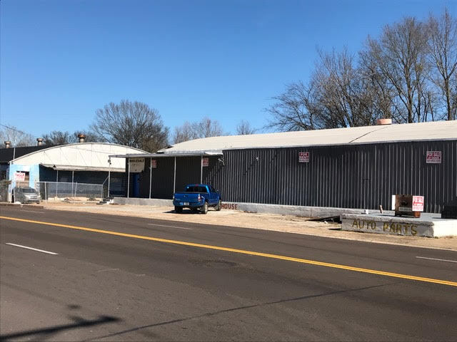 More Photos Of 950 S Gallatin St, Jackson Industrial For Lease