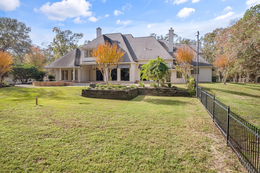 More Photos Of 25522 McDonald Rd, Spring Lodge Meeting Hall For Sale