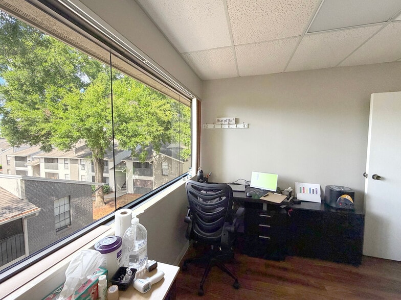 More Photos Of 4710 N Habana Ave, Tampa Medical For Sale
