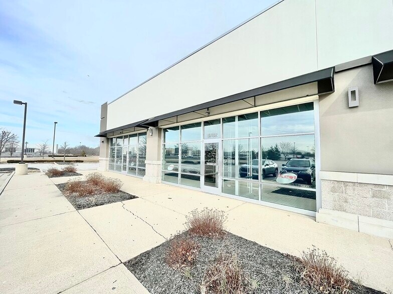 More Photos Of 9626 Rockville Rd, Avon Unknown For Lease