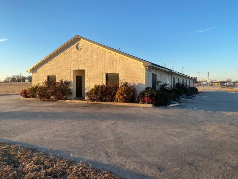 More Photos Of 191 Energy Way, Bridgeport Office For Sale