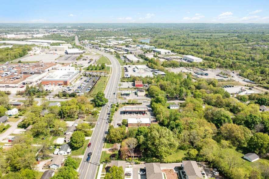 More Photos Of 317 Myatt Dr, Madison Convenience Store For Sale