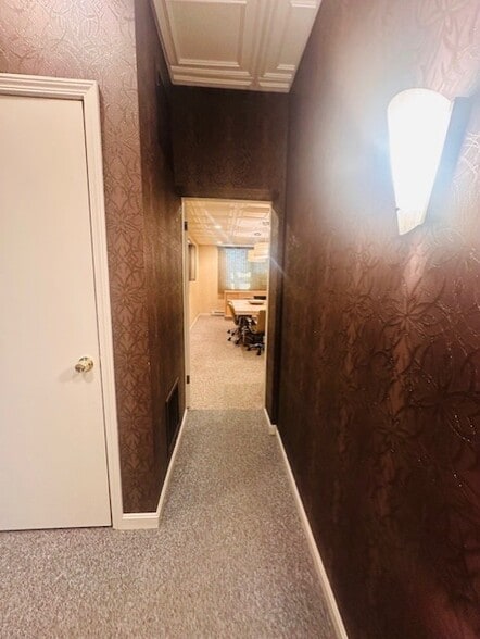 More Photos Of 62 Public Sq, Salem Storefront Retail Office For Sale
