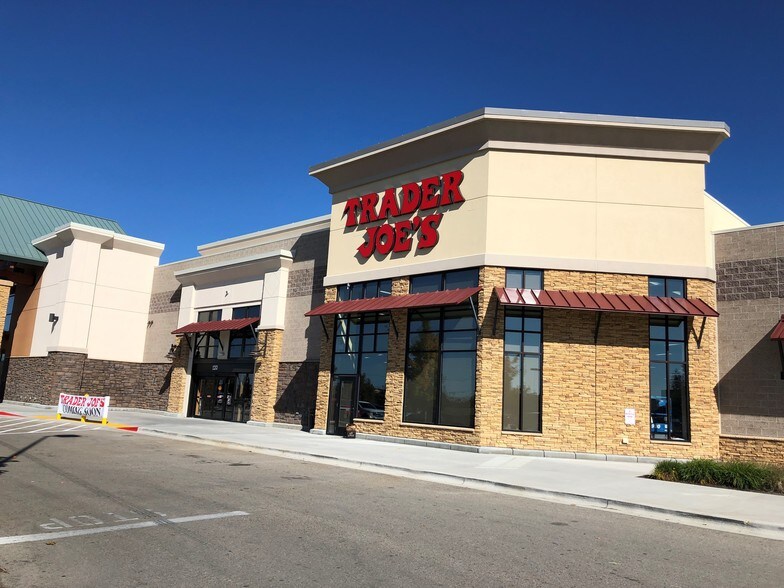 More Photos Of 2986 N Eagle Rd, Meridian Supermarket For Lease