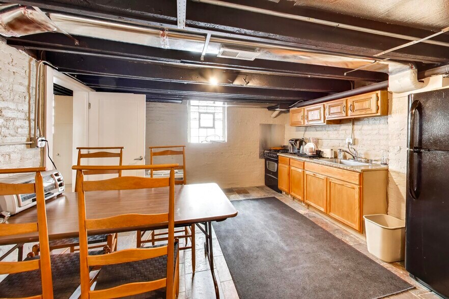 More Photos Of 1132 Florence Ave, Evanston Office Residential For Sale