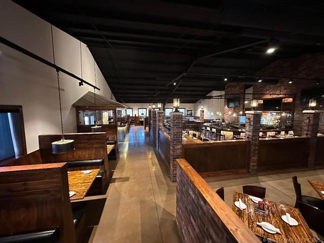 More Photos Of 207 Commerce Dr, Wewoka Restaurant For Sale