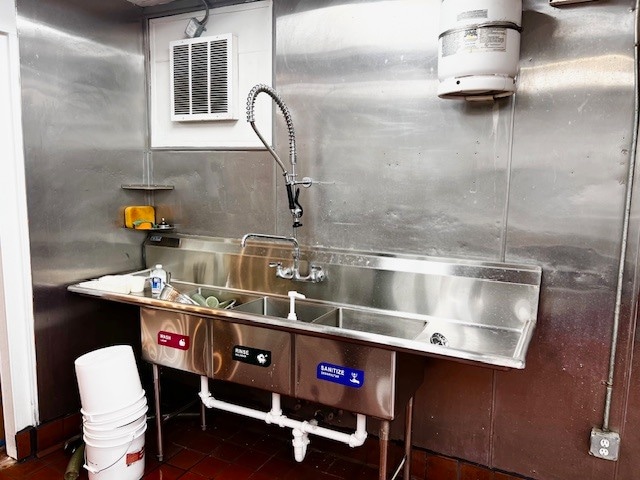 More Photos Of 2551 Beverly Blvd, Los Angeles Office For Lease