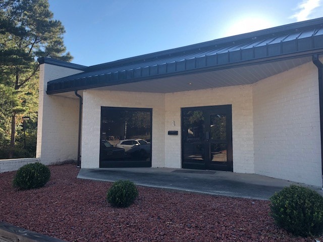 More Photos Of 231-233 E Johnson St, Cary Light Distribution For Lease