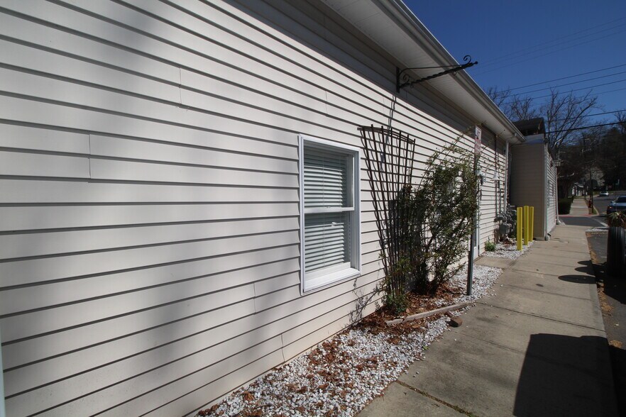 More Photos Of 77 S Union St, Lambertville Restaurant For Sale