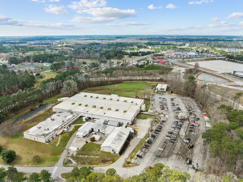 More Photos Of 951 Wendell Blvd, Wendell Manufacturing For Lease