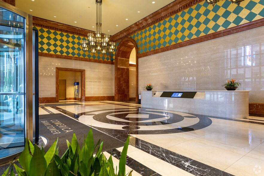 More Photos Of 1717 Main St, Dallas Office For Lease