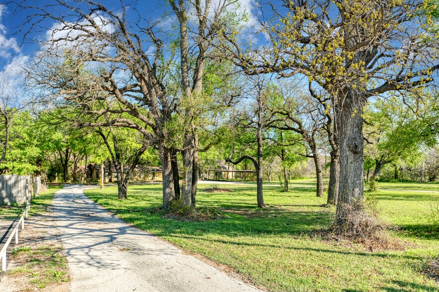 More Photos Of 4228 Hwy 377, Granbury Land For Sale