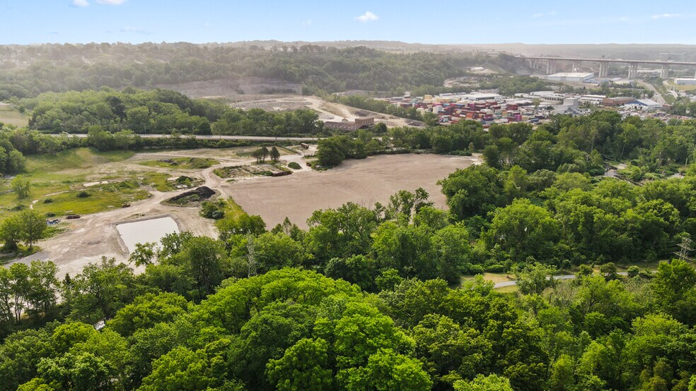 More Photos Of 5000 Warner Rd, Garfield Heights Land For Sale