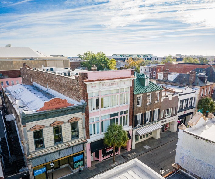 More Photos Of 350 King St, Charleston Storefront Retail Residential For Lease