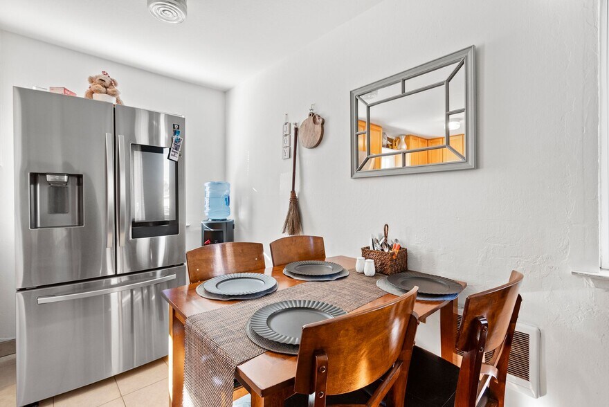 More Photos Of 470 Willow Ave, Half Moon Bay Apartments For Sale