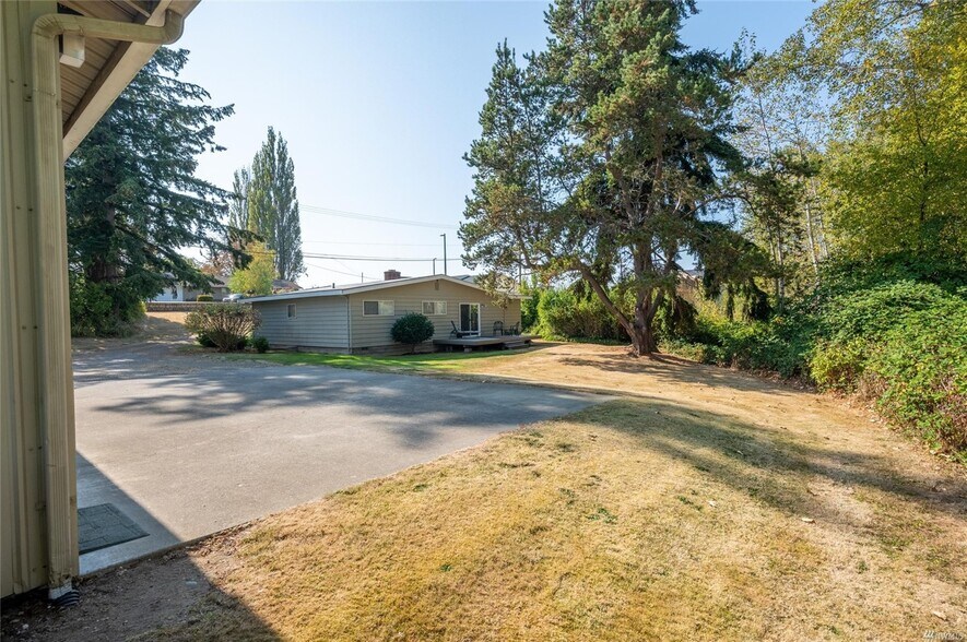 More Photos Of 620 Telegraph Rd, Bellingham Land For Sale