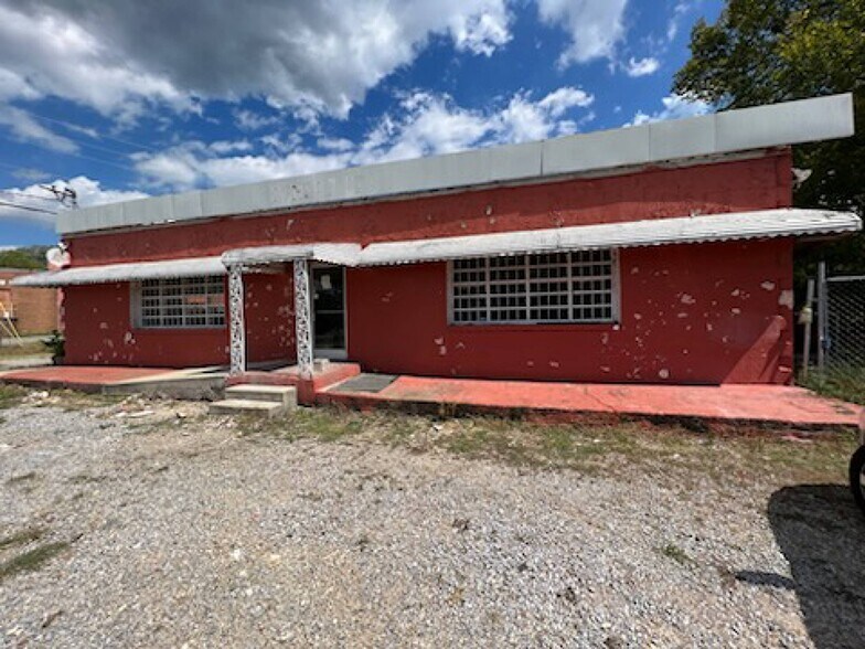 Primary Photo Of 964 Dodson Ave, Chattanooga Restaurant For Sale