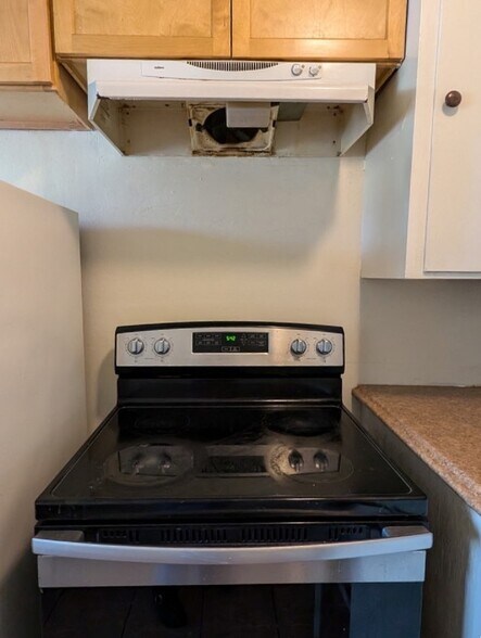 More Photos Of 215 Coventry Dr, Stockton Apartments For Sale