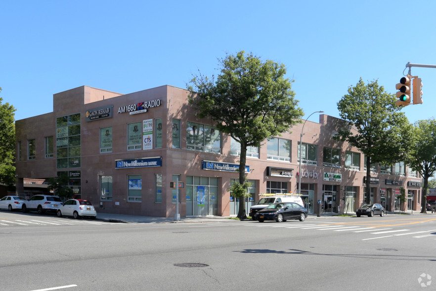 Primary Photo Of 20925-20945 Northern Blvd, Bayside Storefront Retail Office For Lease