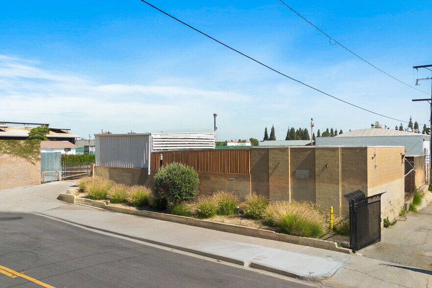 More Photos Of 7757 Jackson St, Paramount Land For Lease