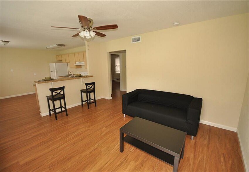 3620 Southmore Blvd, Houston, TX 77004 Apartments For Sale