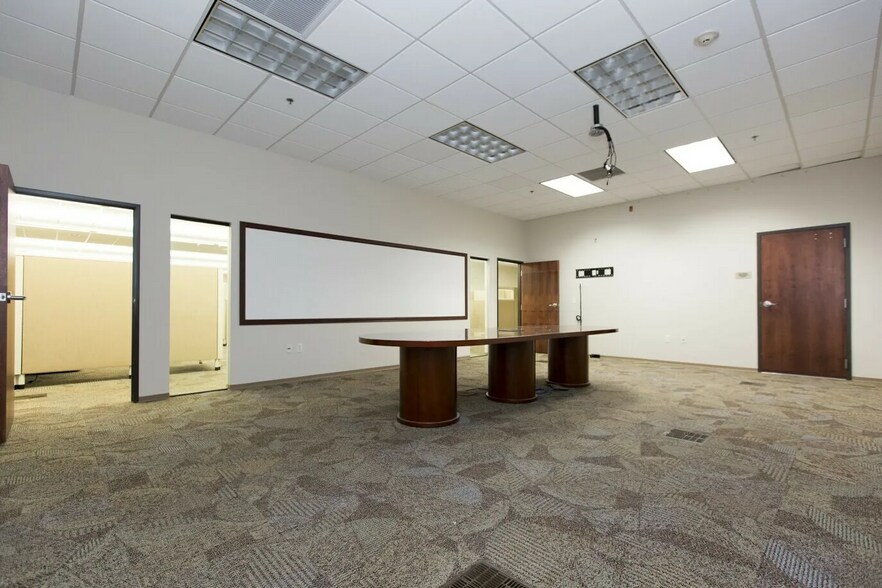 More Photos Of 10000 E University Dr, Prescott Valley Office For Sale