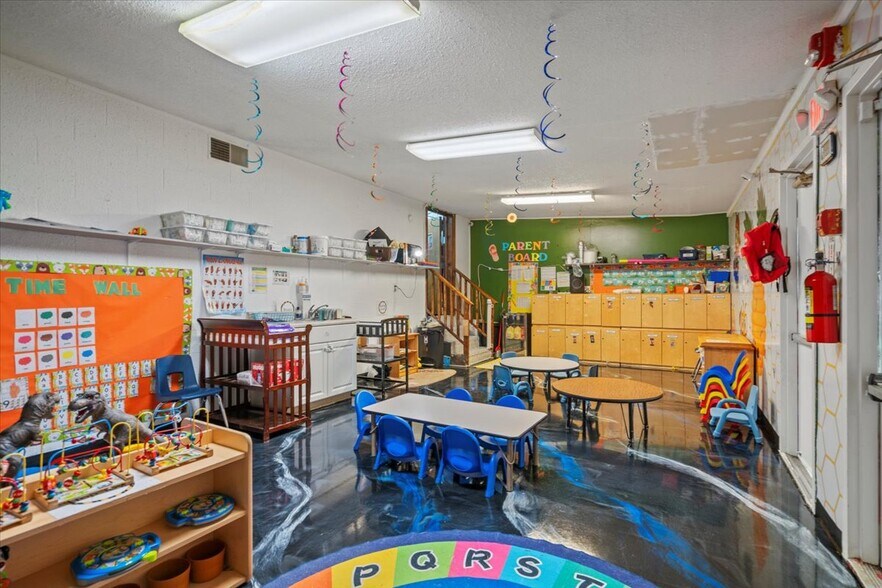 More Photos Of 1718 S Beltline Blvd, Columbia Daycare Center For Sale