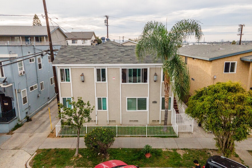 Primary Photo Of 1415 Cedar Ave, Long Beach Apartments For Sale