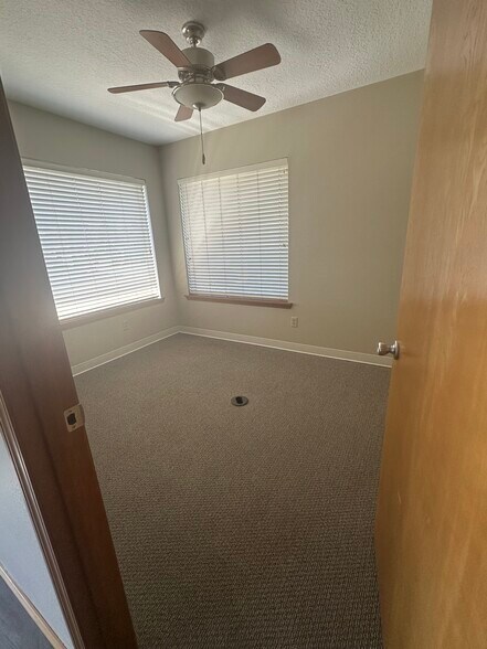 More Photos Of 259 SW 1st Ave, Canby Office For Lease