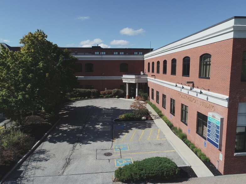 More Photos Of 77 Bates St, Lewiston Medical For Lease