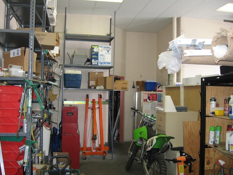 More Photos Of 4371 N Dixie Hwy, Pompano Beach Freestanding For Lease