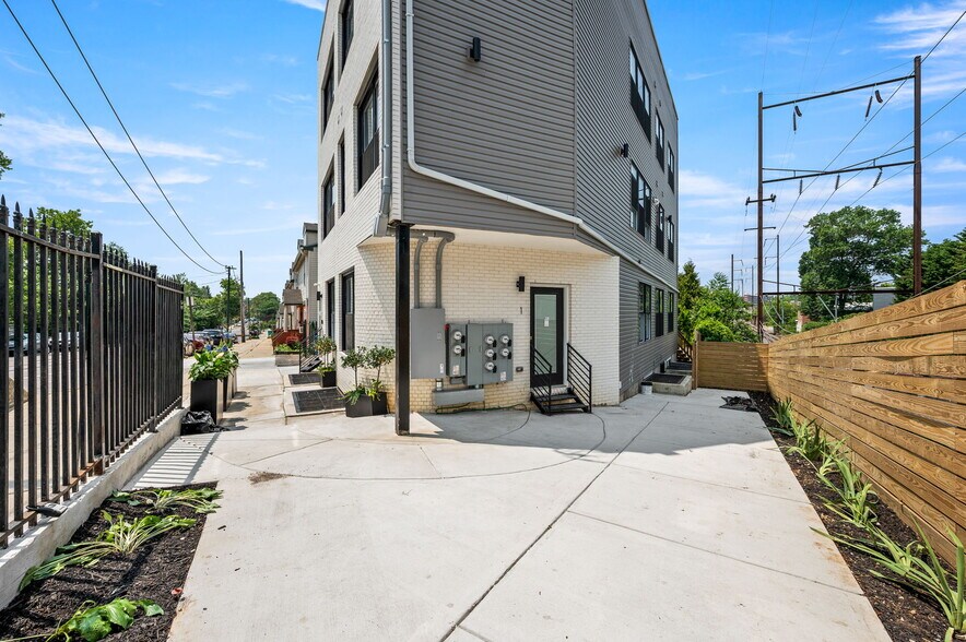 More Photos Of 4921 Chester Ave, Philadelphia Multifamily For Sale