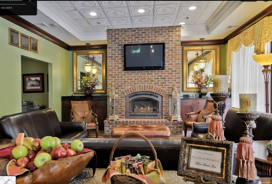 More Photos Of 205 S Main St, Blacksburg Hotel For Sale