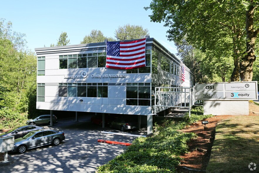 More Photos Of 4055 Lake Washington Blvd NE, Kirkland Office For Lease