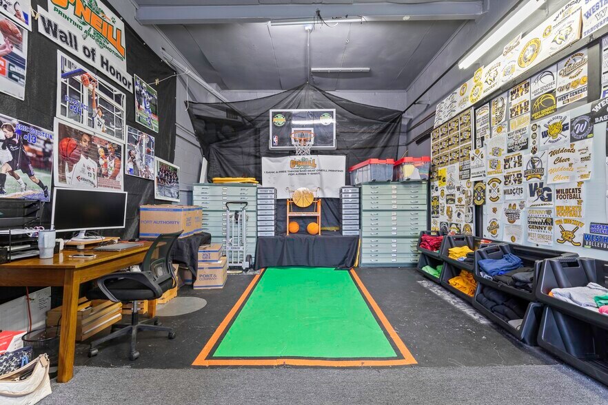 More Photos Of 4285 Fay Rd, Syracuse Specialty For Sale